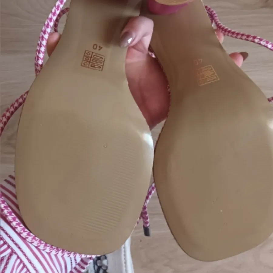 صندل ماکدار