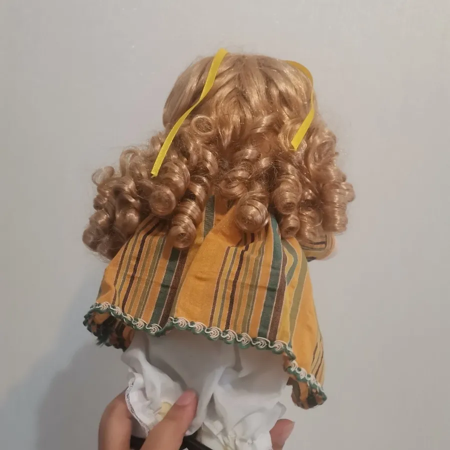 عروسک اوازخوان حرکت کن
