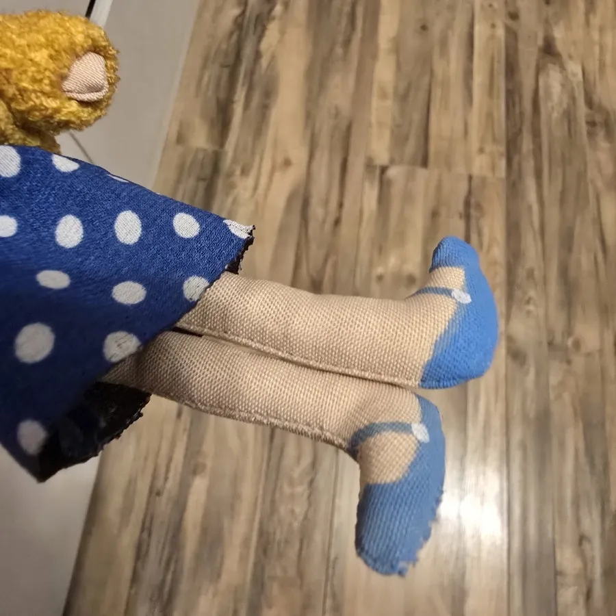 عروسک دست ساز
