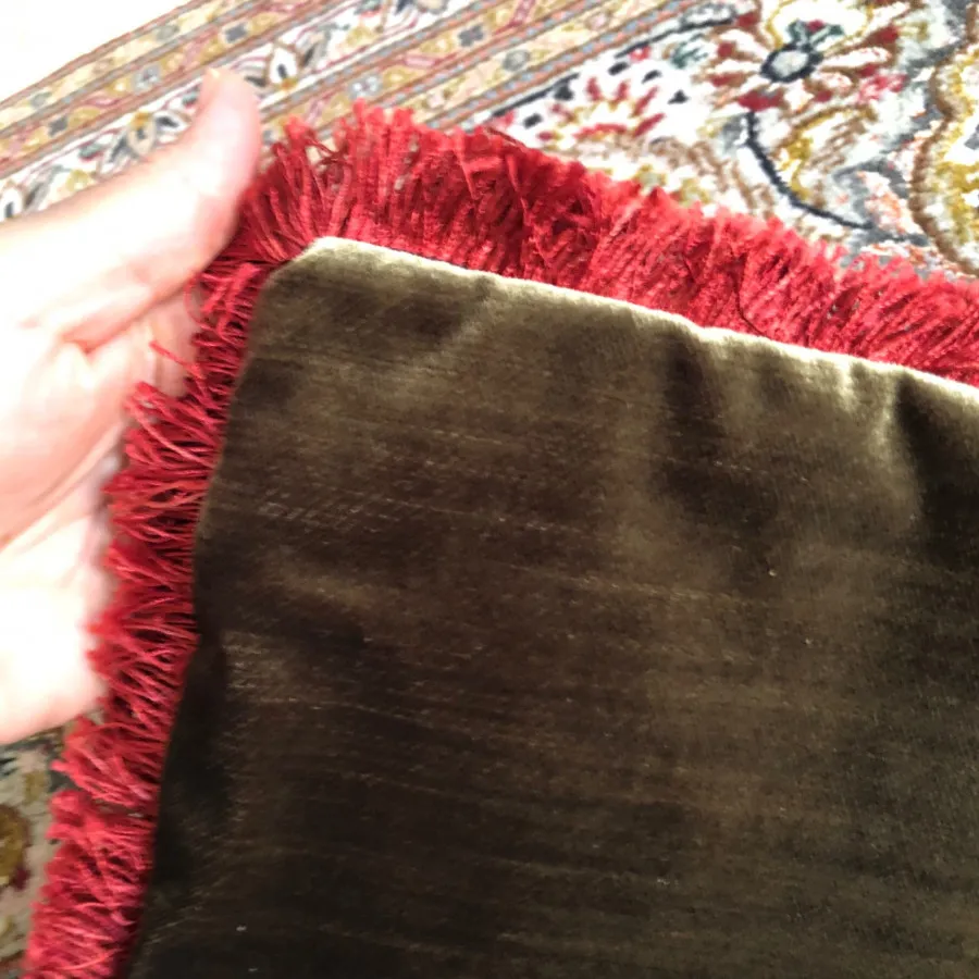 کوسن مخمل ترک