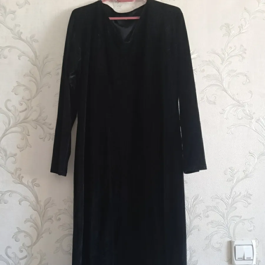 مانتو مخمل کبریتی مشکی
