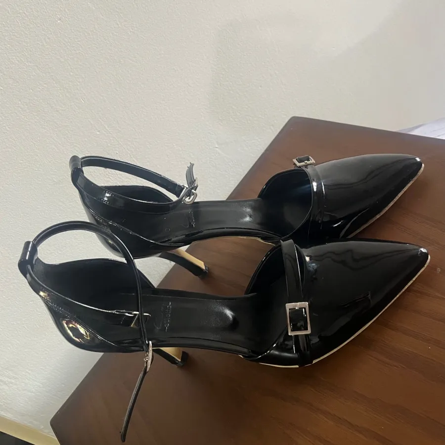 کفش مجلسی پاشنه بلند مشکی