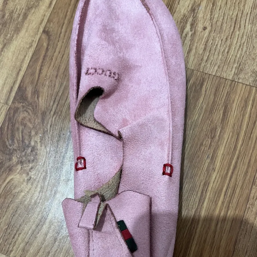 کالج صورتی گوچی