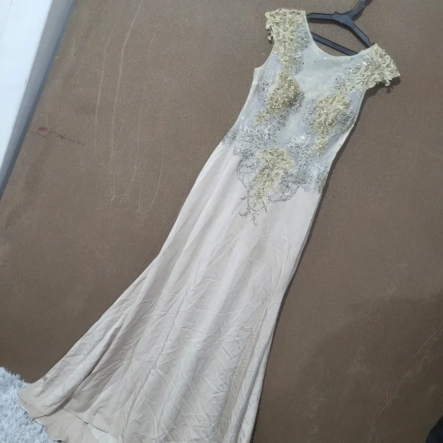 پیراهن مجلسی زنانه