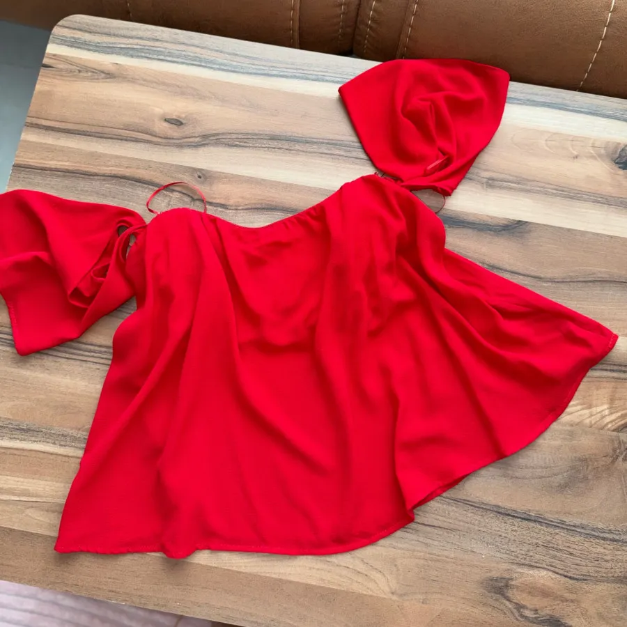 تاپ مجلسی pull and bear