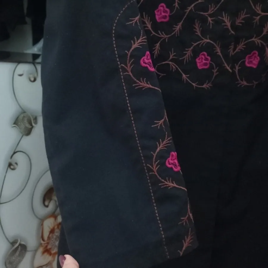 مانتو سنتی مزونی