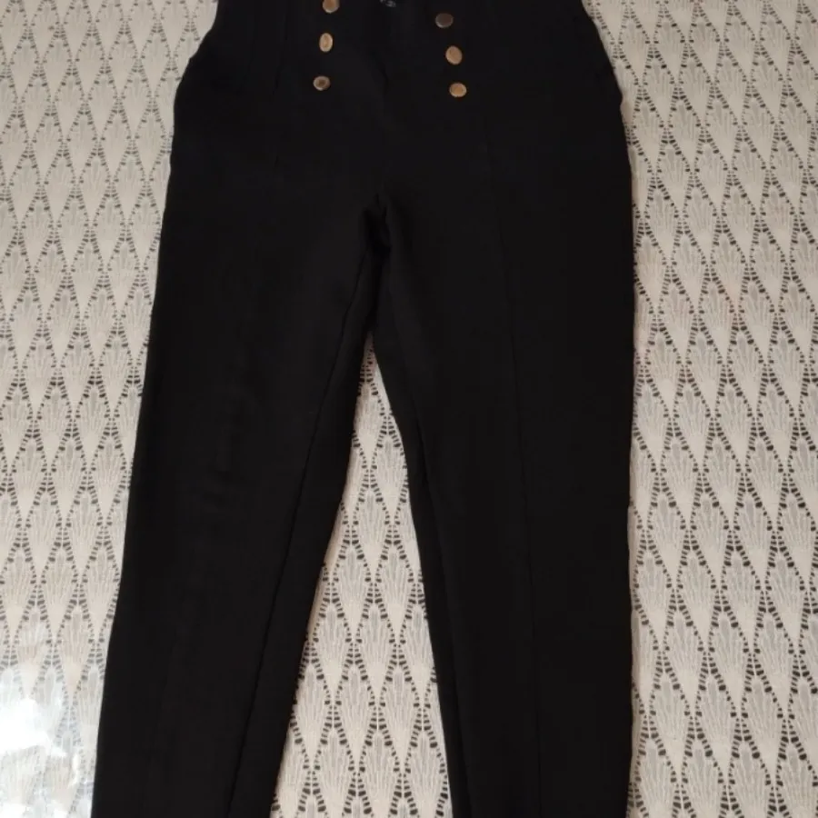 شلوار لگ zara