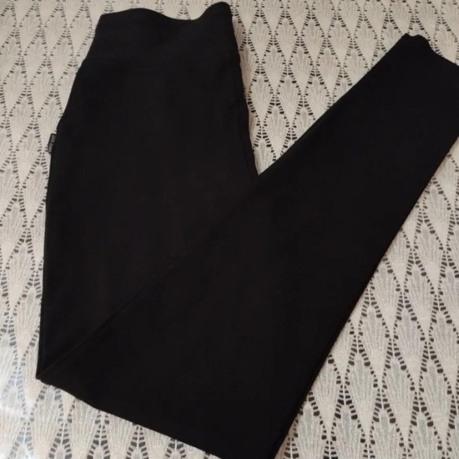 شلوار لگ zara