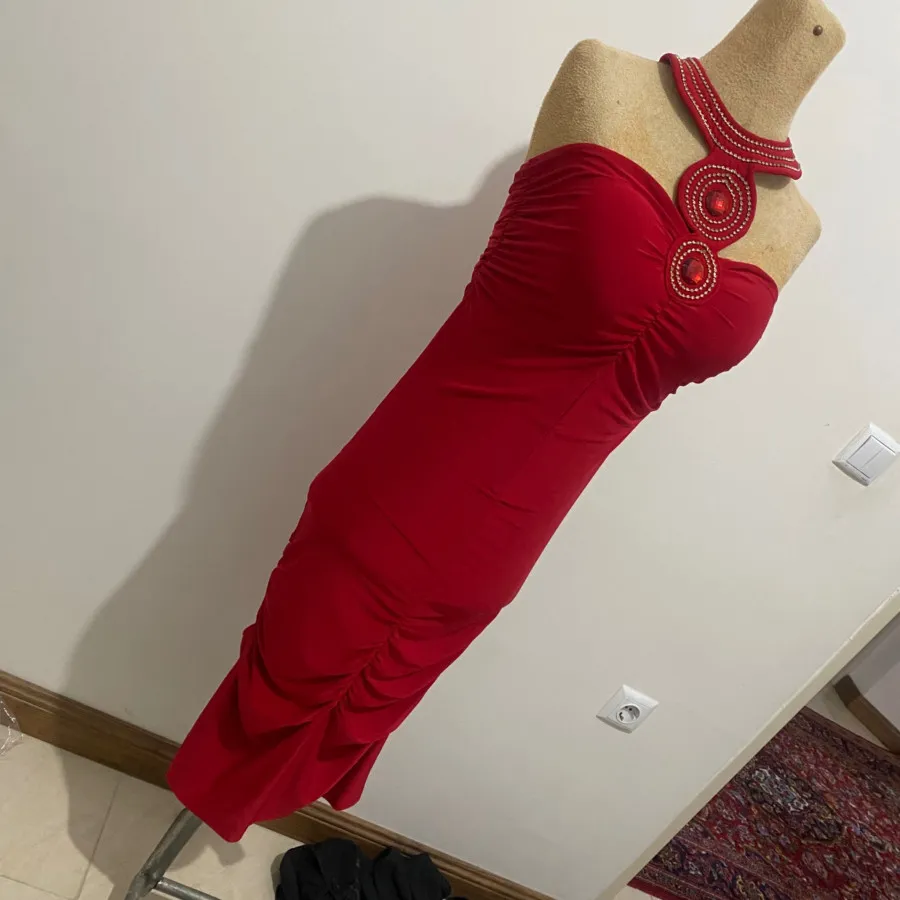 مجلسی مارکدار قرمز