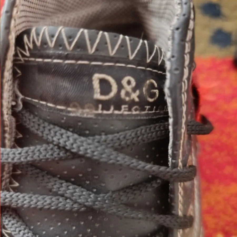 کتونی d&g