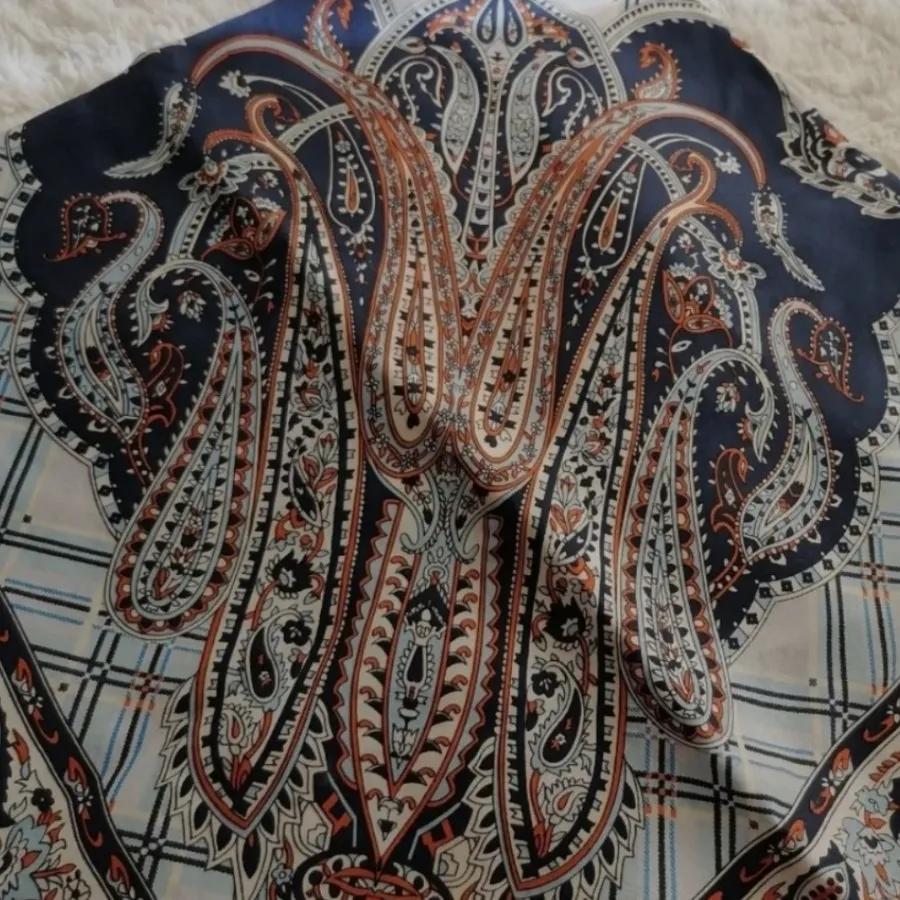 روسری ابریشم