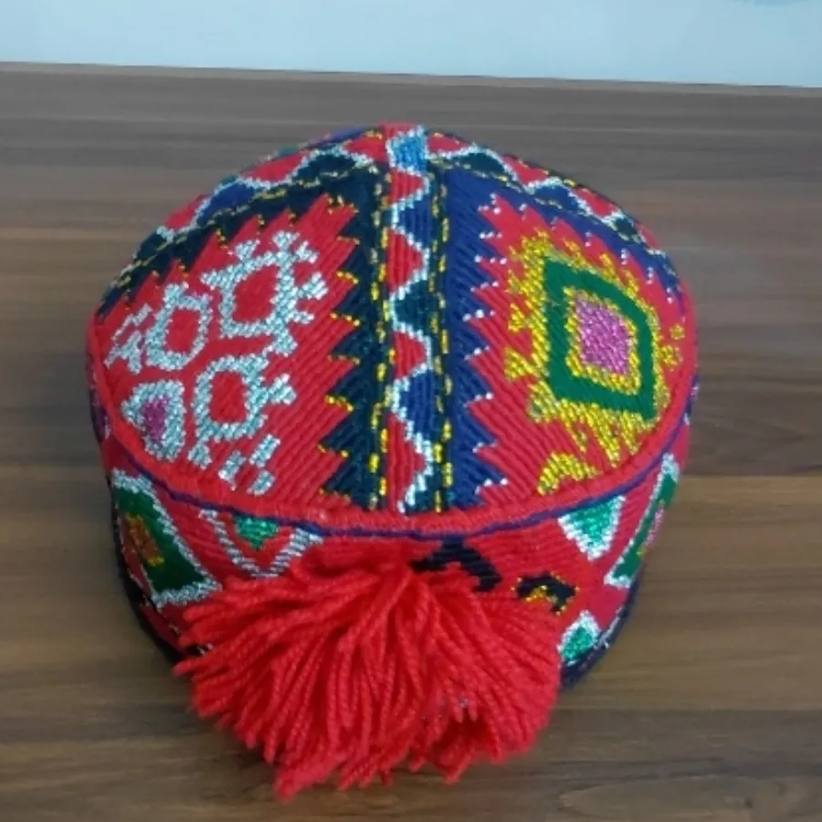 کلاه سوزن دوزی