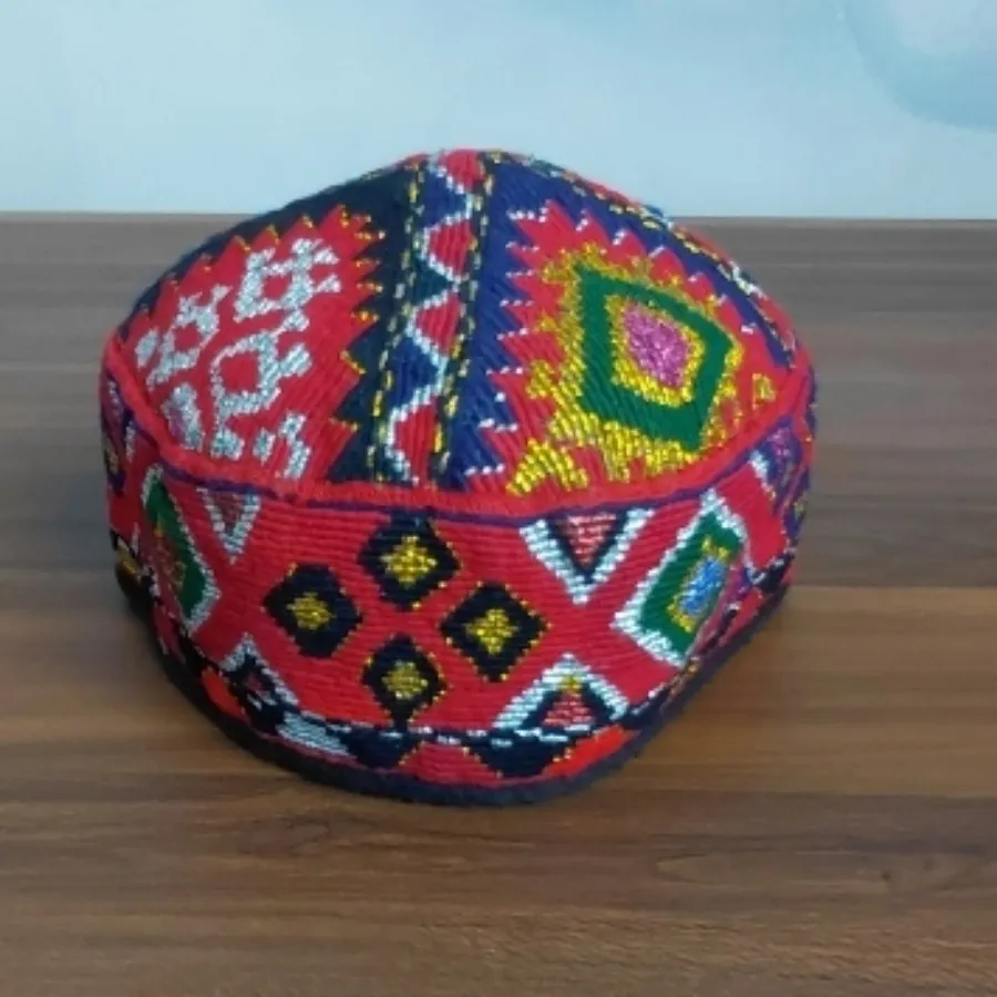 کلاه سوزن دوزی