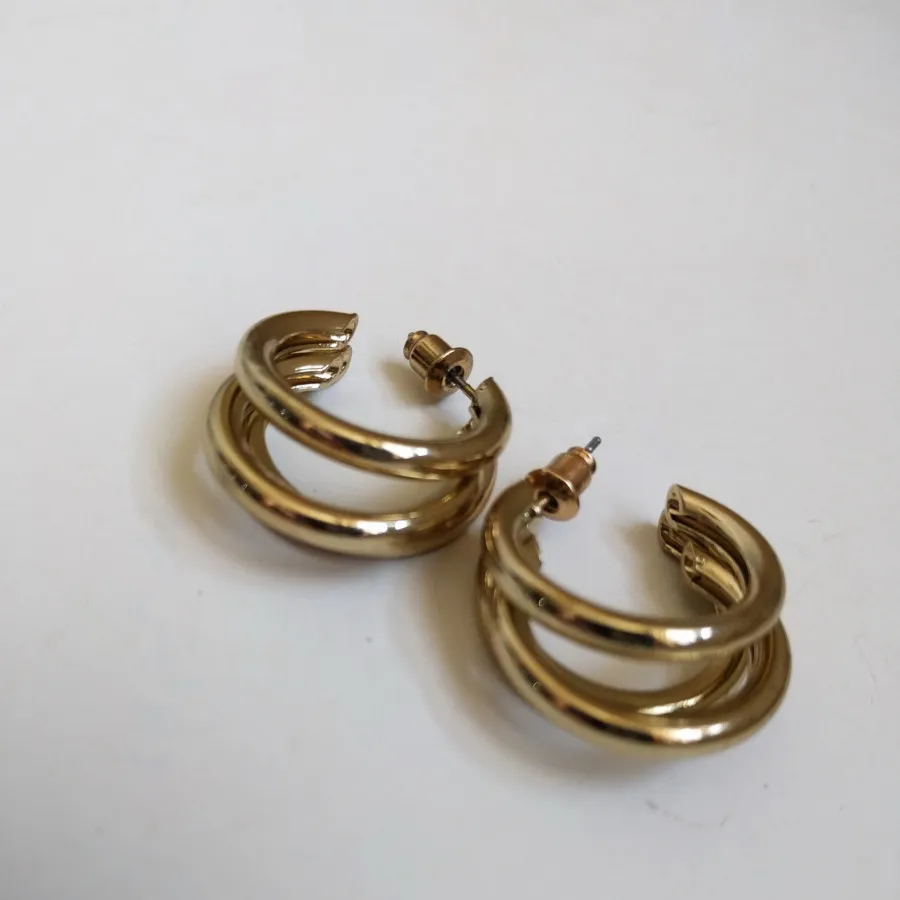 گوشواره حلقه ای