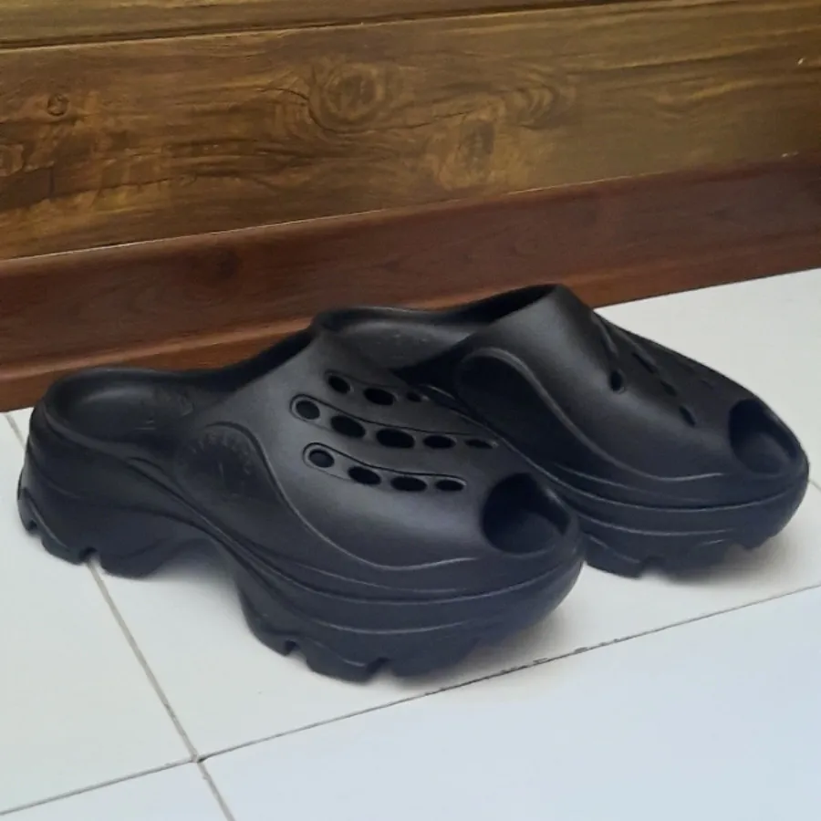آدیداس
