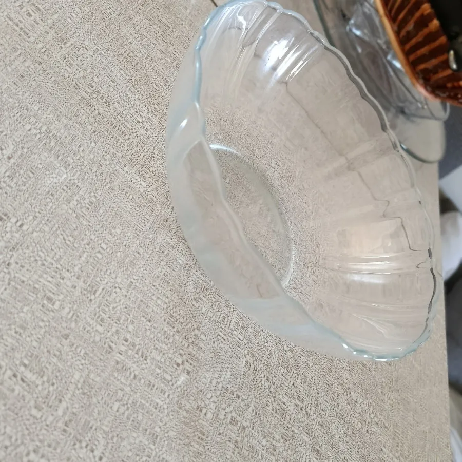کاسه شیشه ای