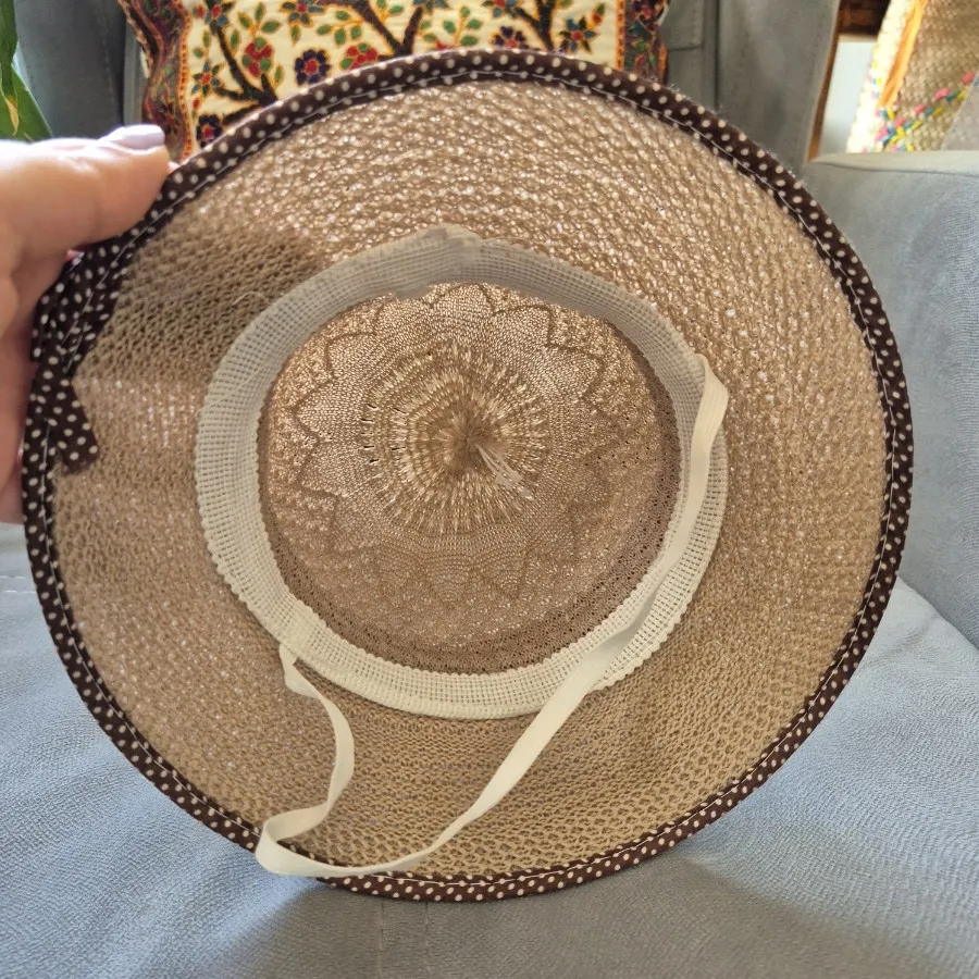 کلاه حصیری نوزاد