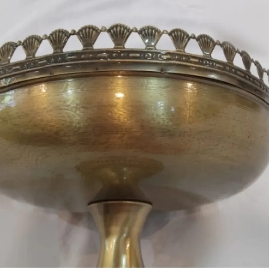 ظرف پایه دار فلزی