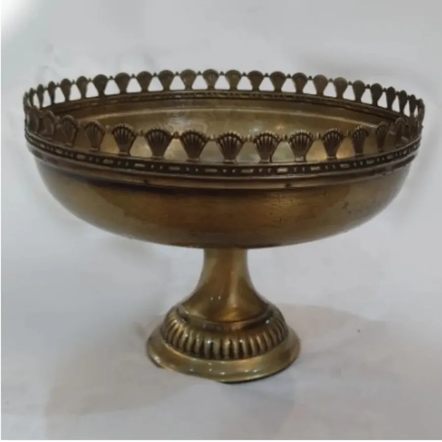 ظرف پایه دار فلزی