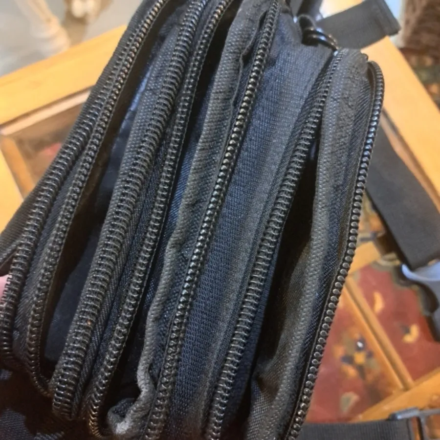 کیف کمری برزنتی جادار