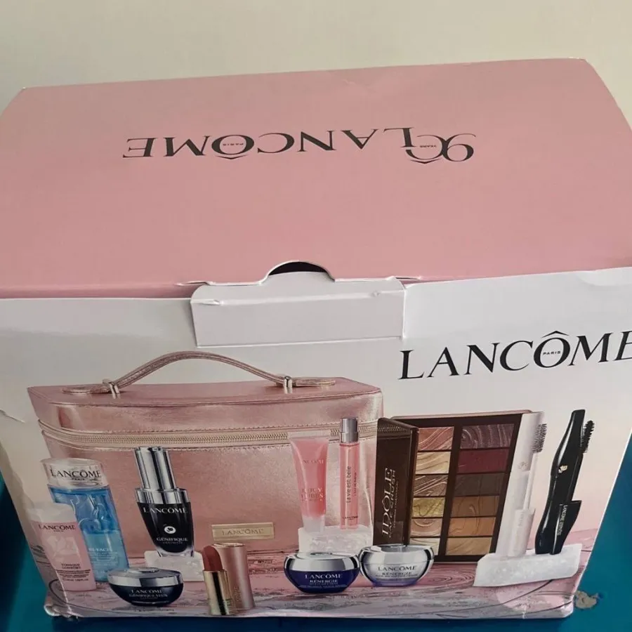 کیف آرایشی Lancôme