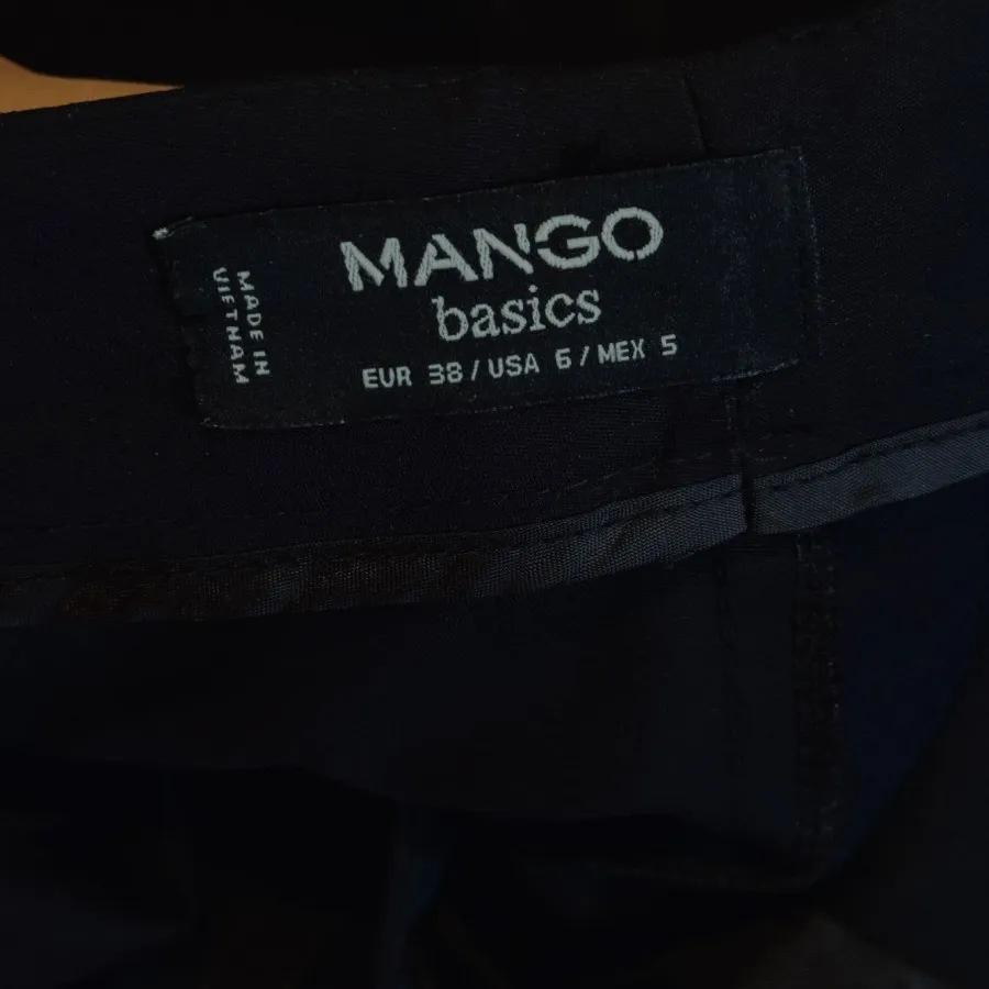 شلوار کتان Mango