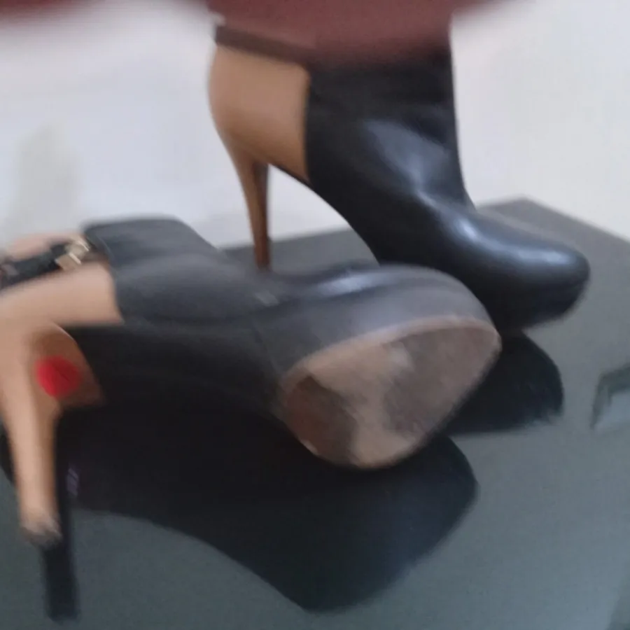 بوت زنانه خارجی