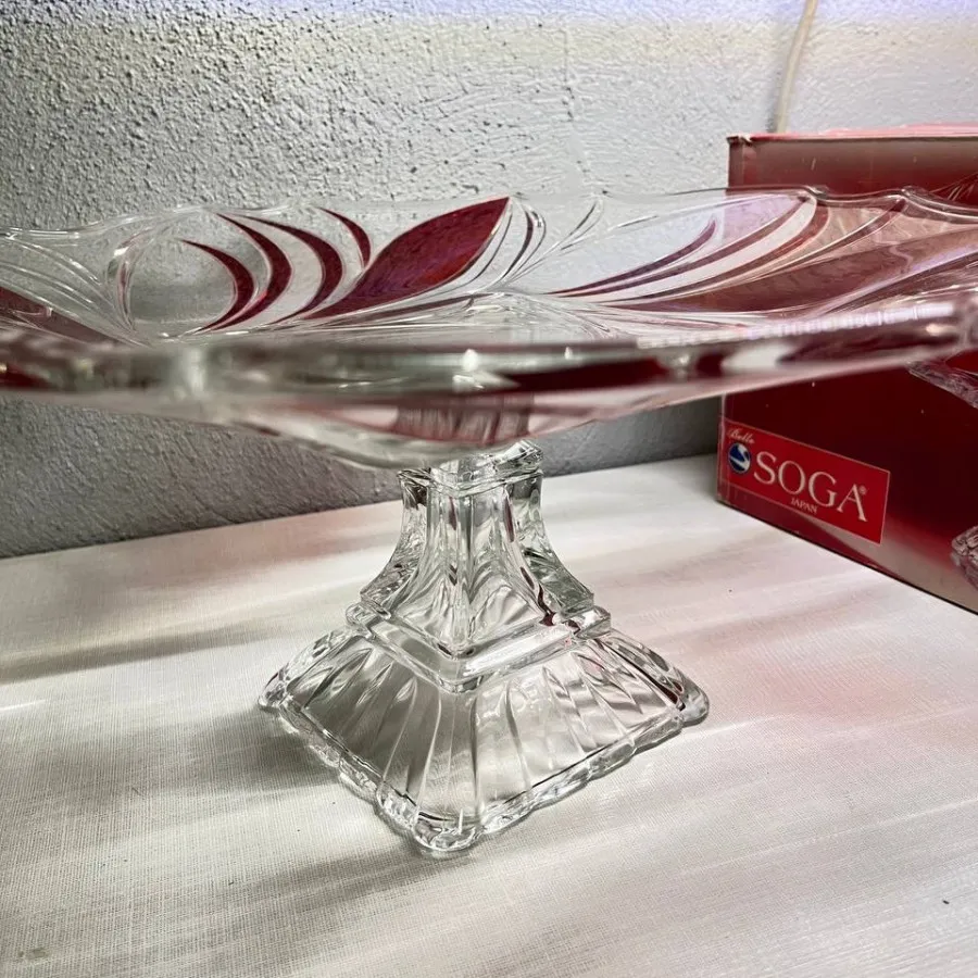 میوه خوری پایه دار سوگا