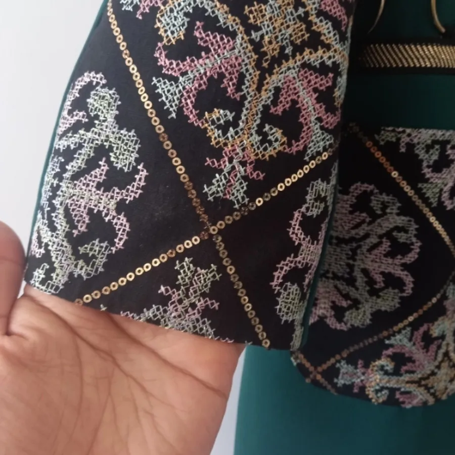 مانتو مزونی