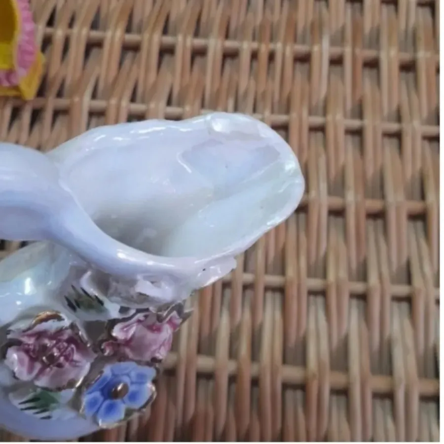 پارچ کوچک قدیمی