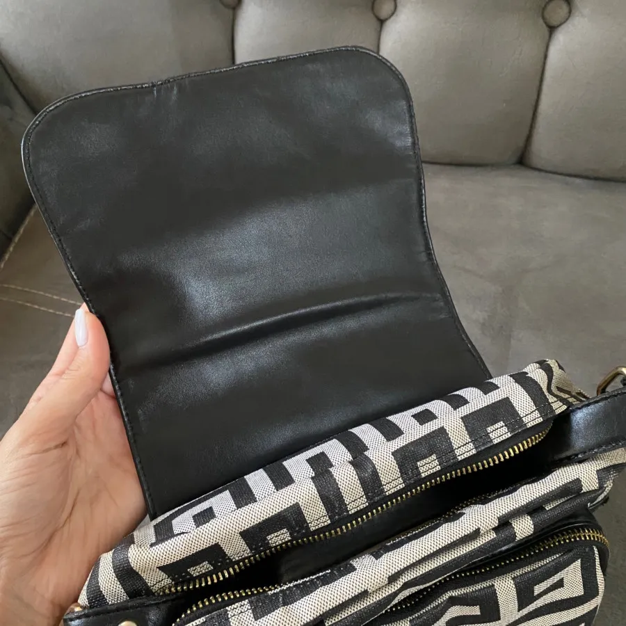 کیف دوشی وارداتی