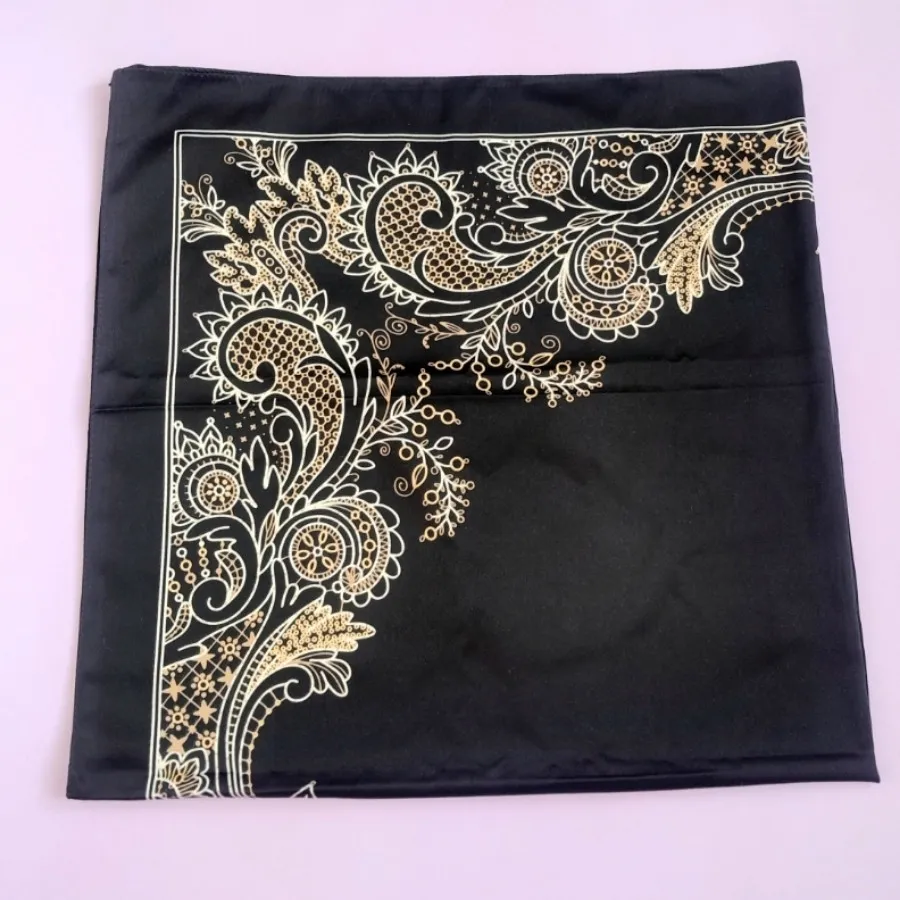 روسری مشکی