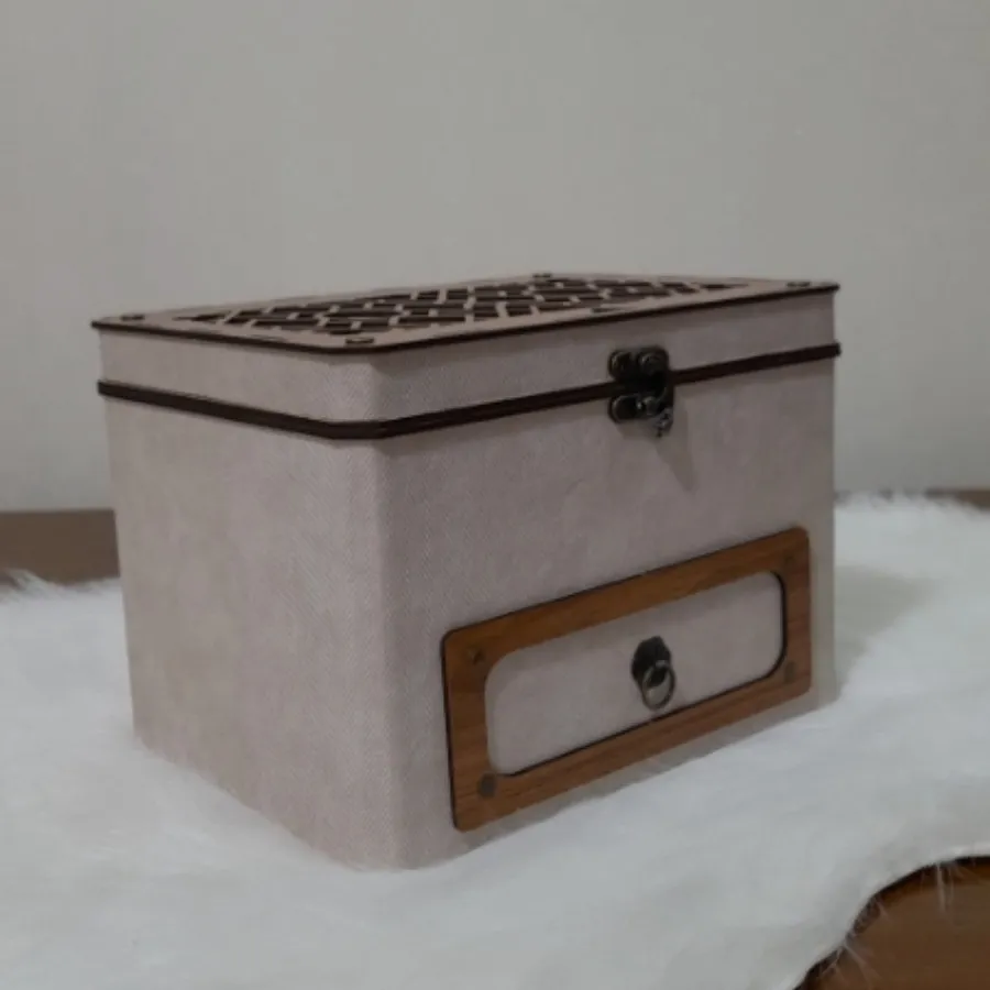 باکس چوبی