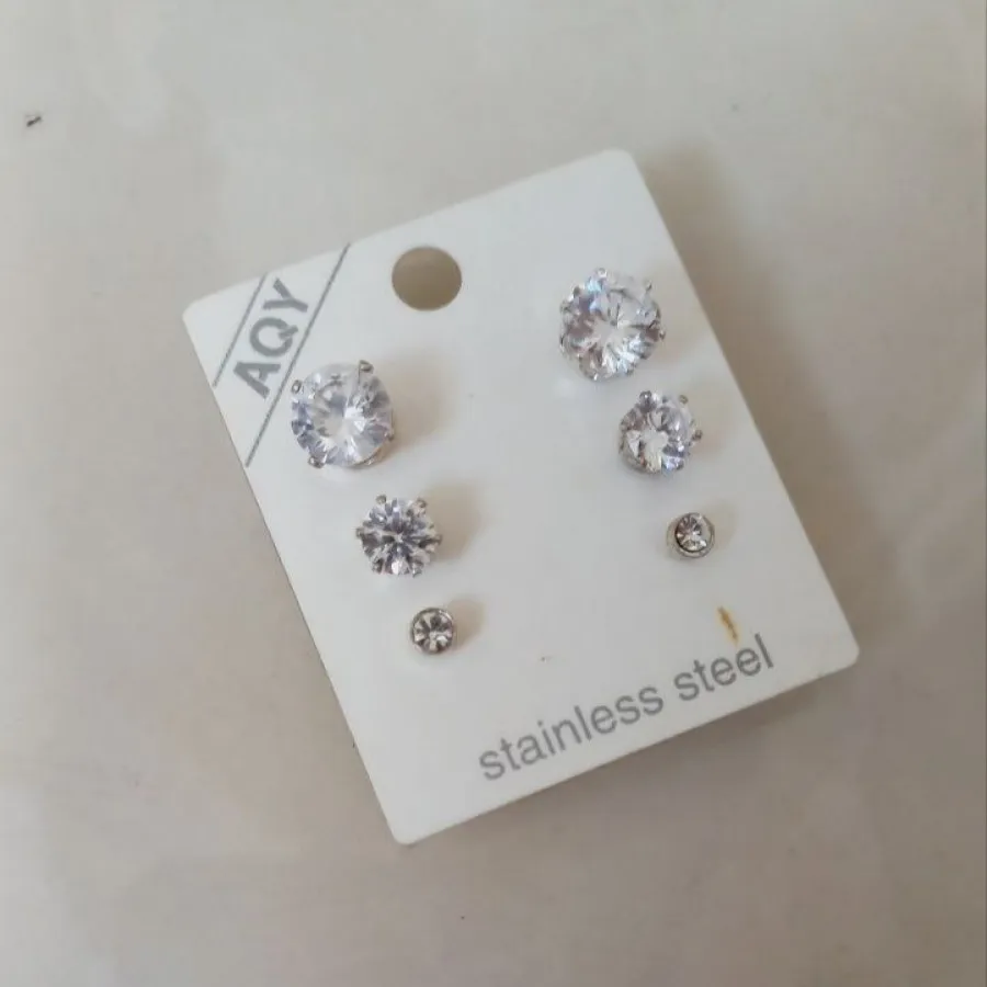 گوشواره الماسی