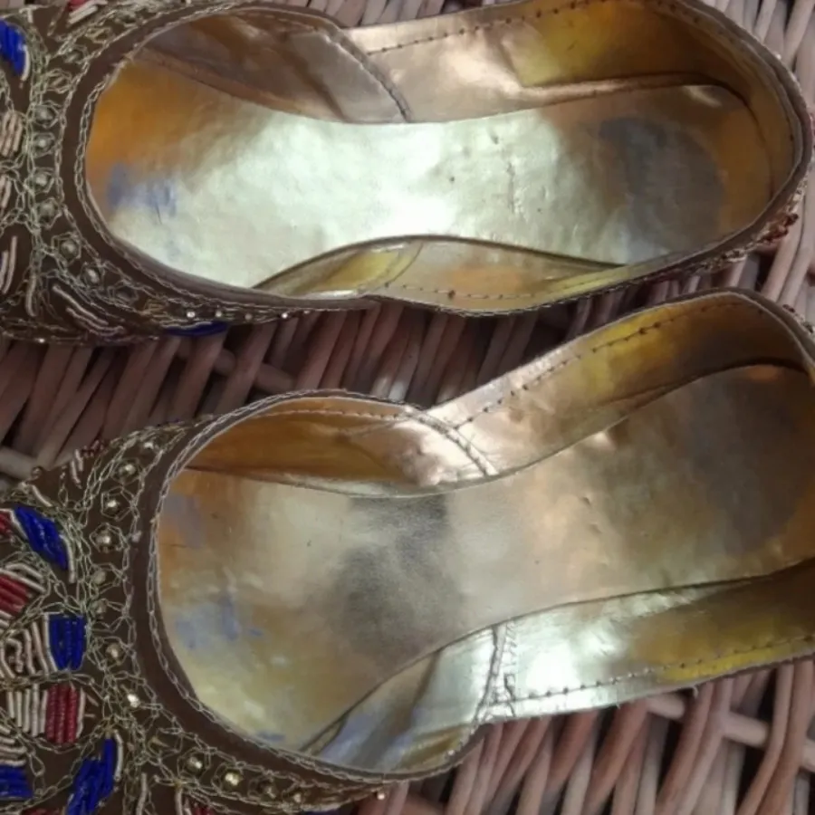 کفش هندی
