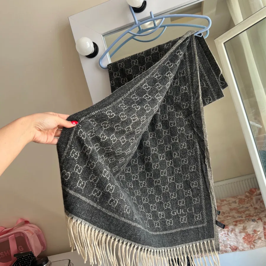 شال ترند موهر گوچی