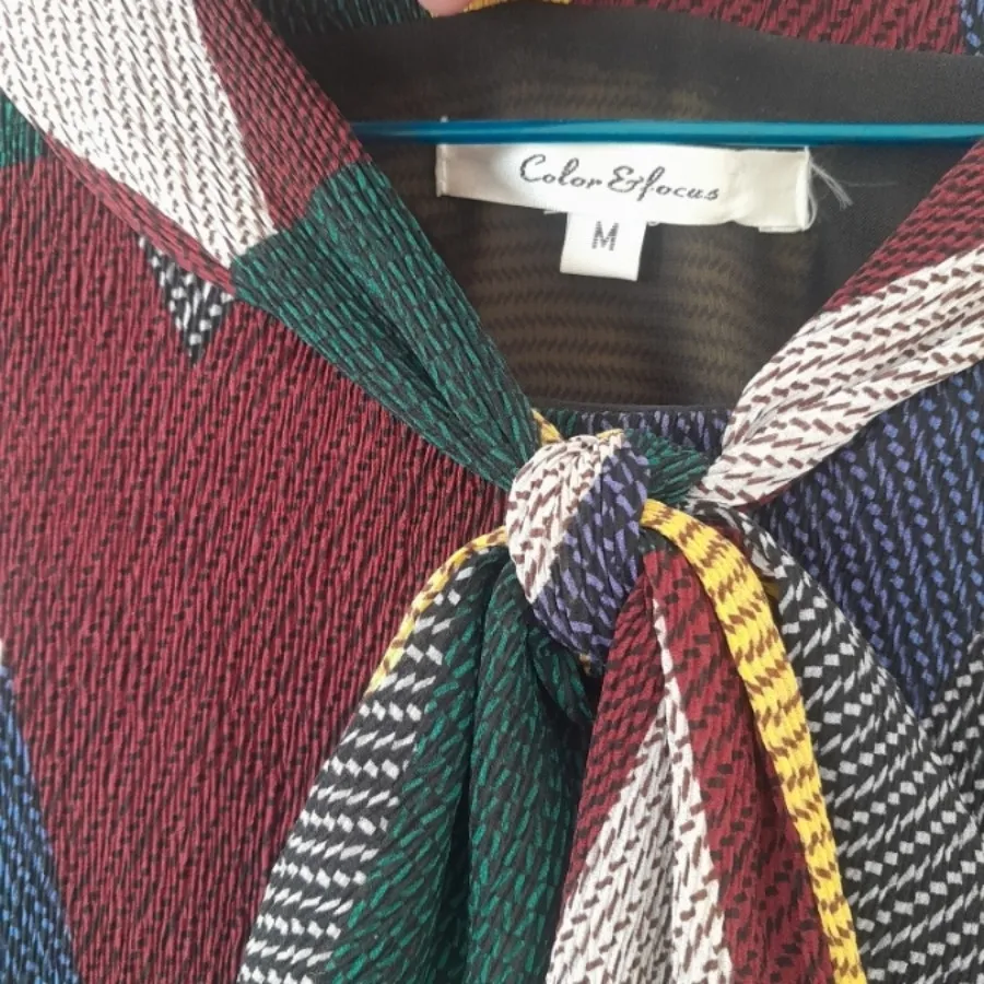 پیراهن رنگارنگ