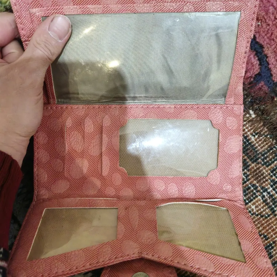 کیف پول زنانه
