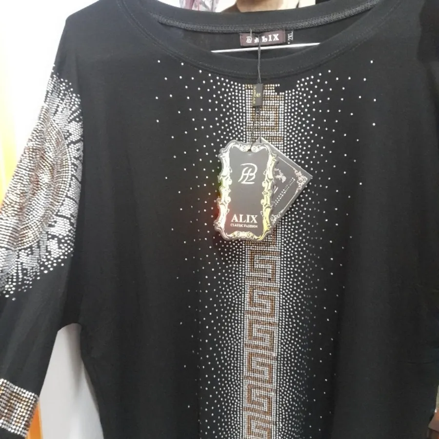 لباس مشکی نگین دار