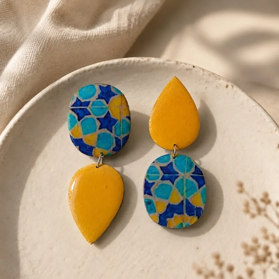 گوشواره کاشی‌ کاری