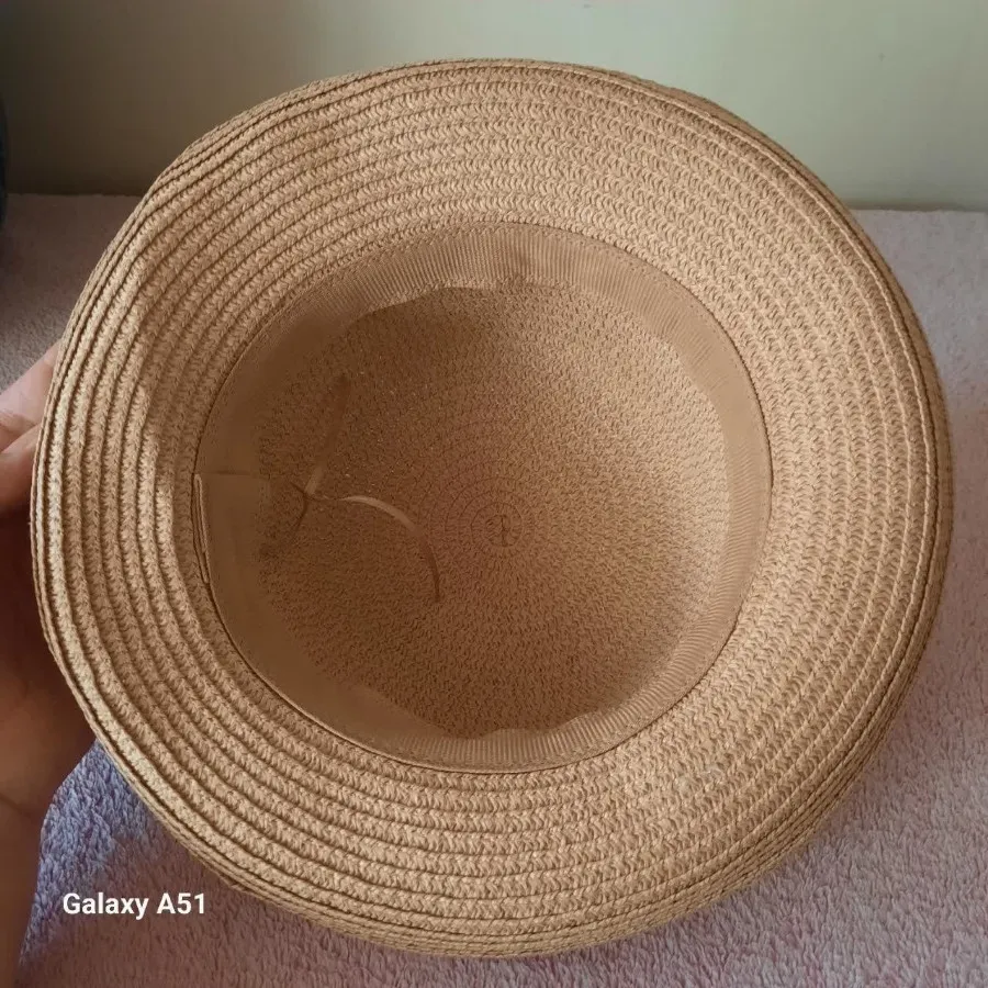 کلاه حصیری بچگانه