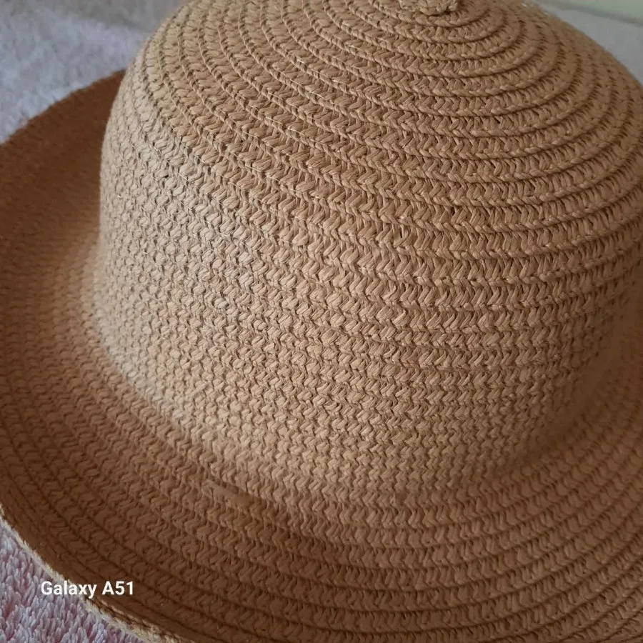 کلاه حصیری بچگانه