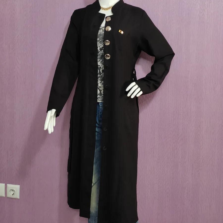 مانتو مشکی دکمه طلایی
