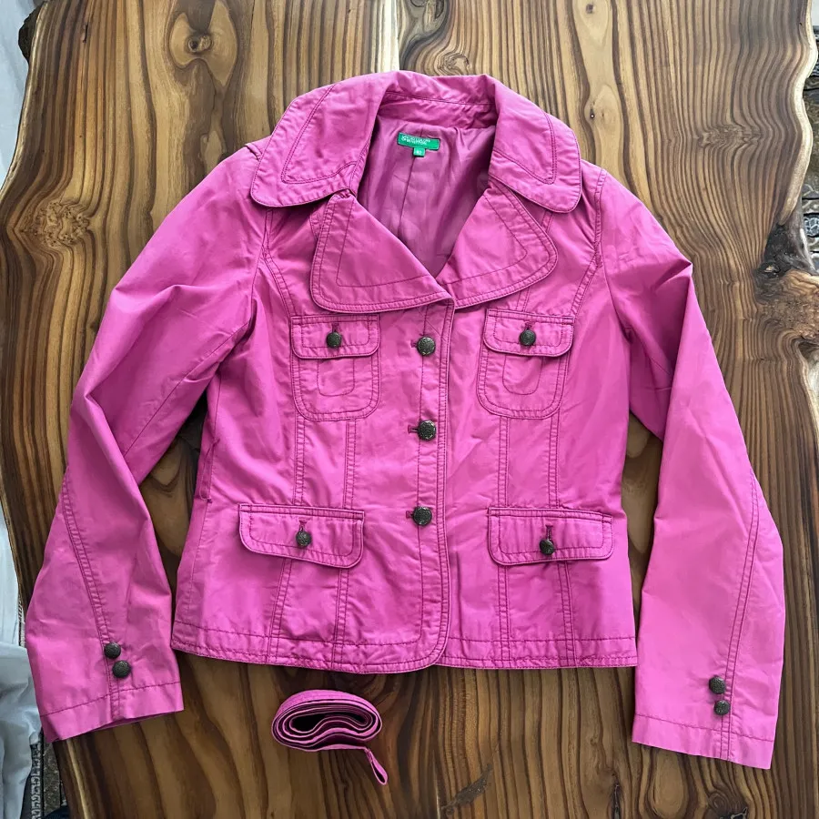 کراپ کت صورتی