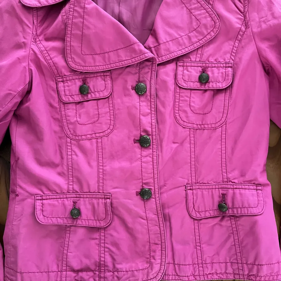 کراپ کت صورتی
