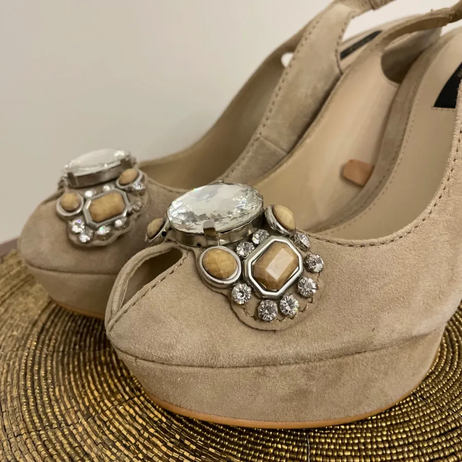 کفش مجلسی پاشنه دار zara