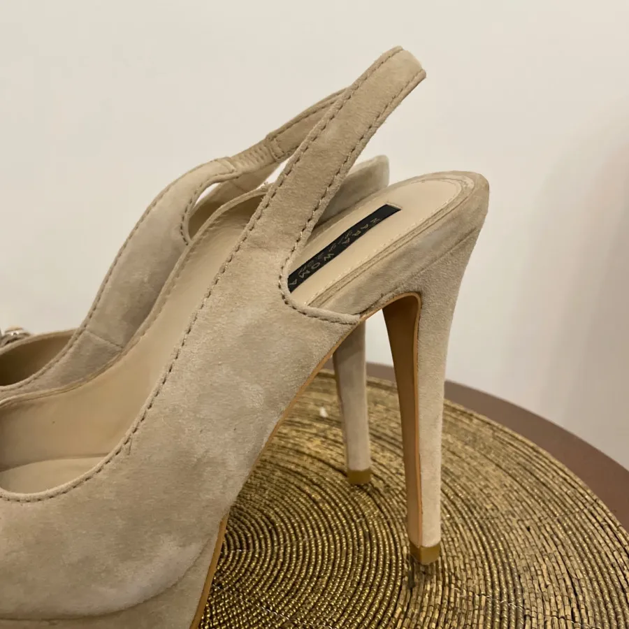 کفش مجلسی پاشنه دار zara