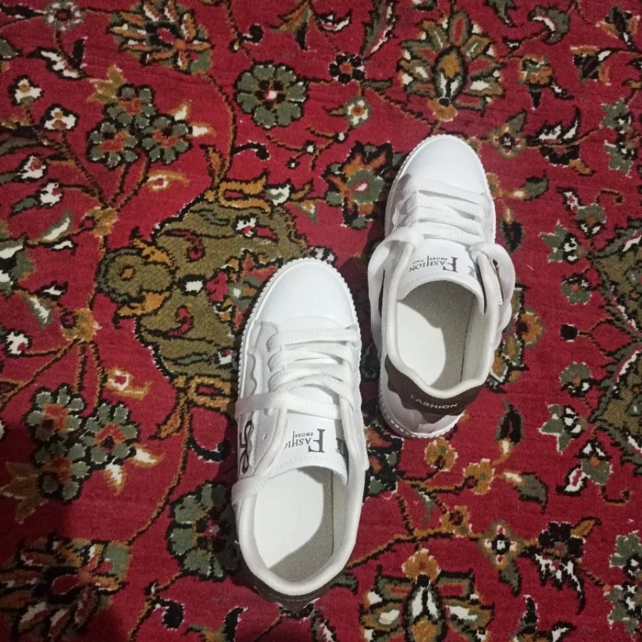 کفش اسپرت