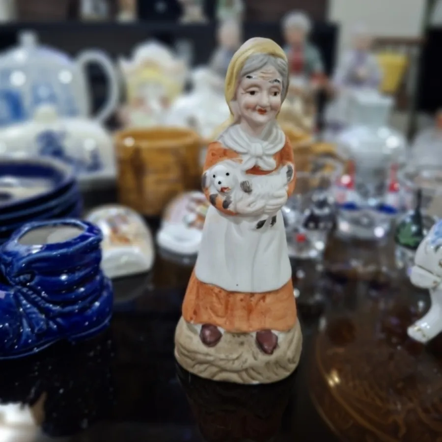 مجسمه بیسکوییتی