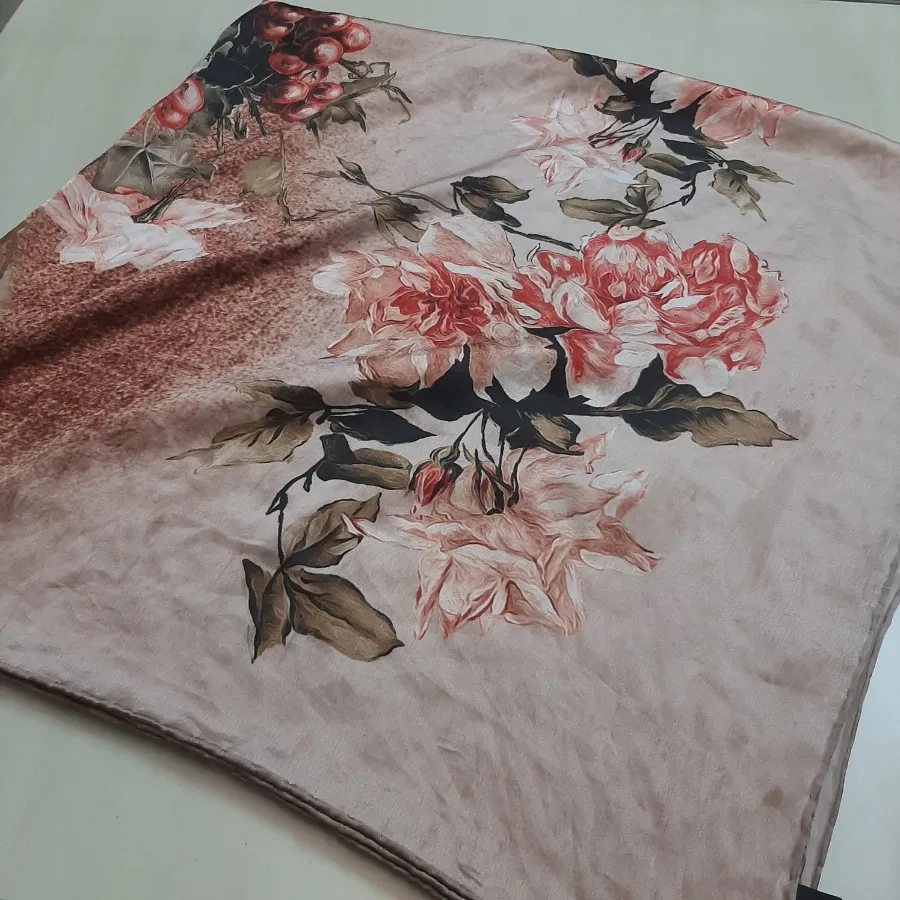 روسری ابریشمی و ساتن